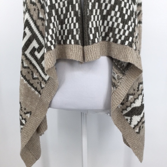 Abercrombie & Fitch Cardigan Sweater Womens XS Small‎ Tan White Aztec Knit - Picture 3 of 15